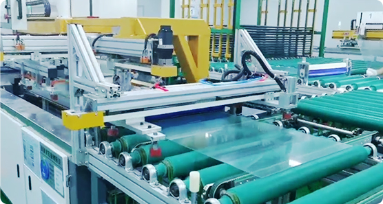 Projekt: Screen Printing Liner för fotovoltaisk film (rull till rull)